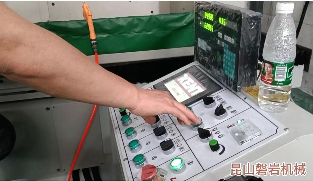 伺服進(jìn)刀建德磨床，銷量一路見漲
